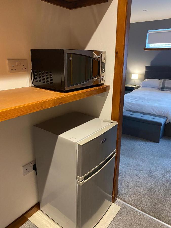 Number 6 Apartment Форт Уилям Екстериор снимка