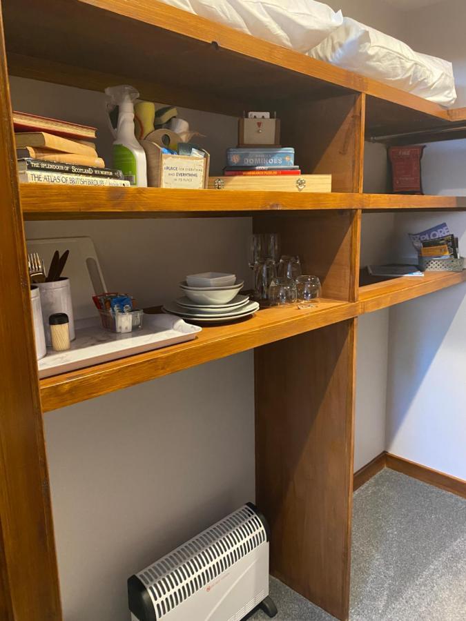Number 6 Apartment Форт Уилям Екстериор снимка
