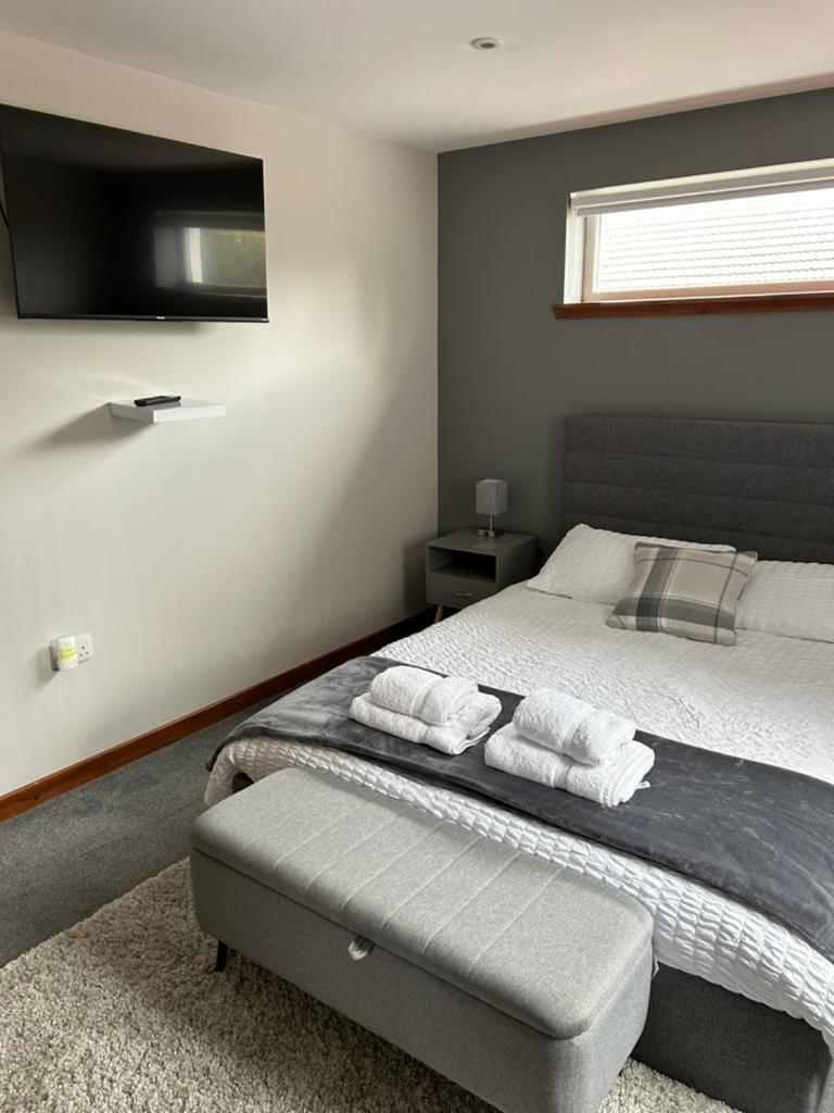 Number 6 Apartment Форт Уилям Екстериор снимка